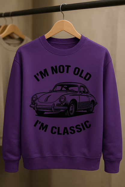 I’m Not Old, I’m Classic – Porsche Retro Car Sweatshirt | Humor für Autoliebhaber-Sweatshirt-True Insights