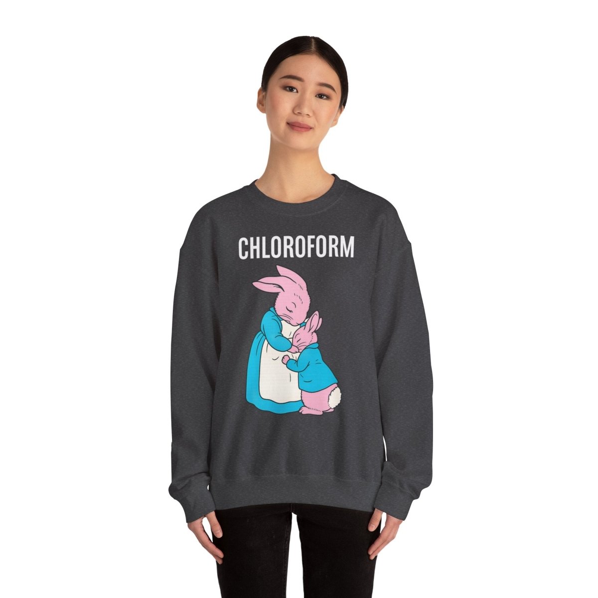 „CHLOROFORM“ – Retro-Sweatshirt mit Hasen und bösem Twist – Freches Satire-Design für mutige Statements | True Insights