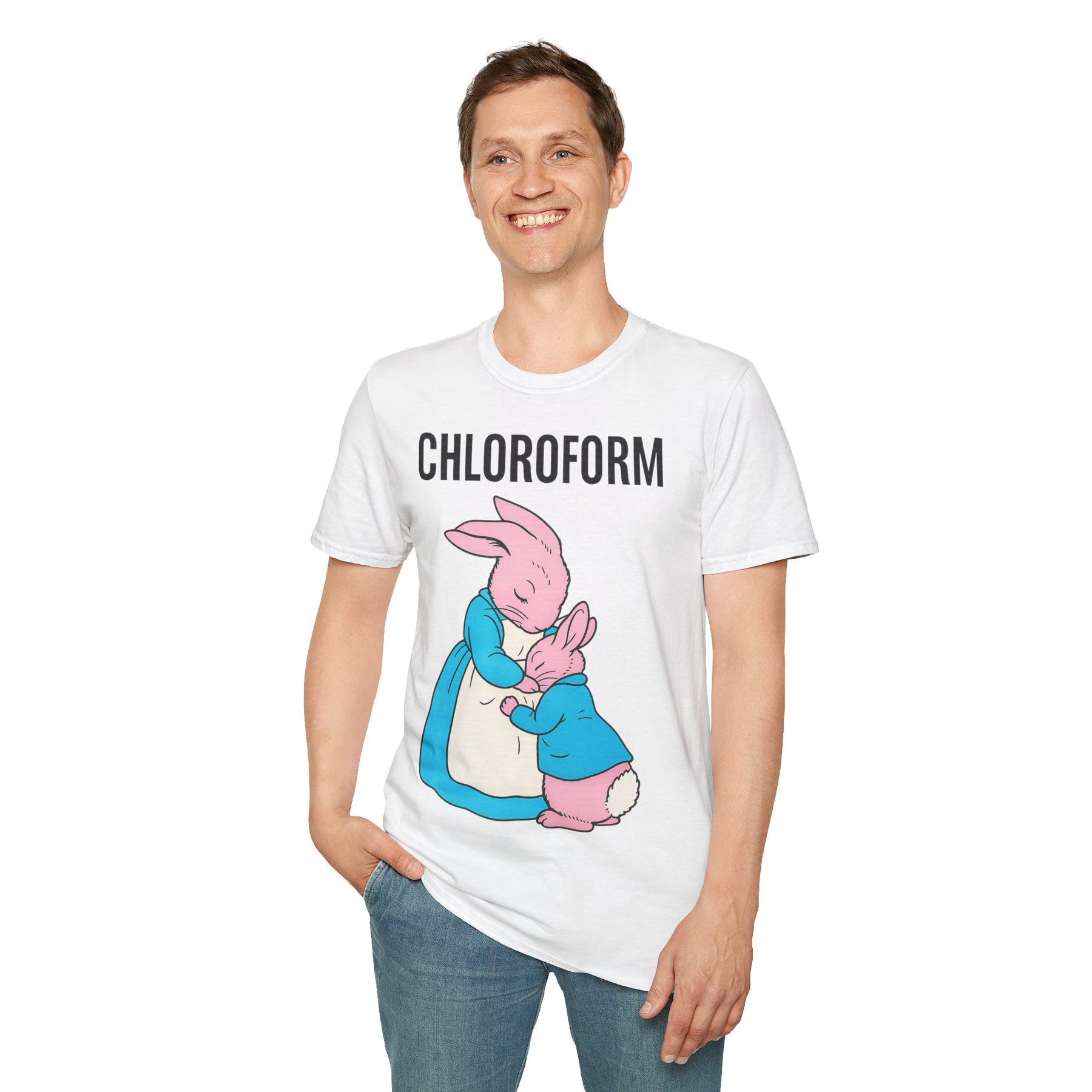 „CHLOROFORM“ – Satirisches Cartoon-T-Shirt mit Kuschelfalle – Freches Satire-Design für mutige Statements | True Insights