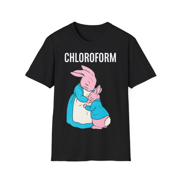 Schwarzes T-Shirt mit Schriftzug Chloroform und Cartoon-Kaninchen im Kinderbuch-Satire-Stil fuer Erwachsene.