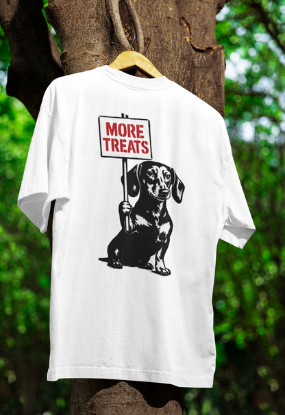 Dackel „More Treats“ – Street-Art T-Shirt mit Humor-T-Shirt-True Insights