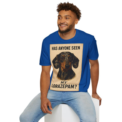 Dackel Shirt – „Has anyone seen my Lorazepam?“ | Lustiges Retro T-Shirt für Hundefans mit schwarzem Humor – Freches Satire-Design für mutige Statements | True Insights