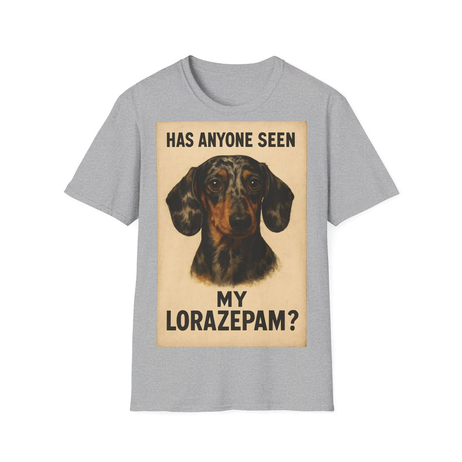 Graumeliertes T-Shirt mit Vintage-Plakat eines Dackels und Text „HAS ANYONE SEEN MY LORAZEPAM?“.