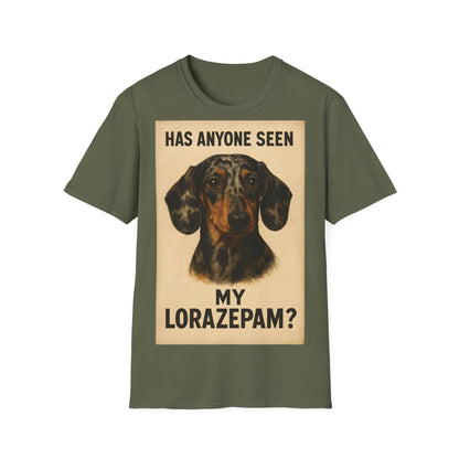 Dackel Shirt – „Has anyone seen my Lorazepam?“ | Lustiges Retro T-Shirt für Hundefans mit schwarzem Humor – Freches Satire-Design für mutige Statements | True Insights