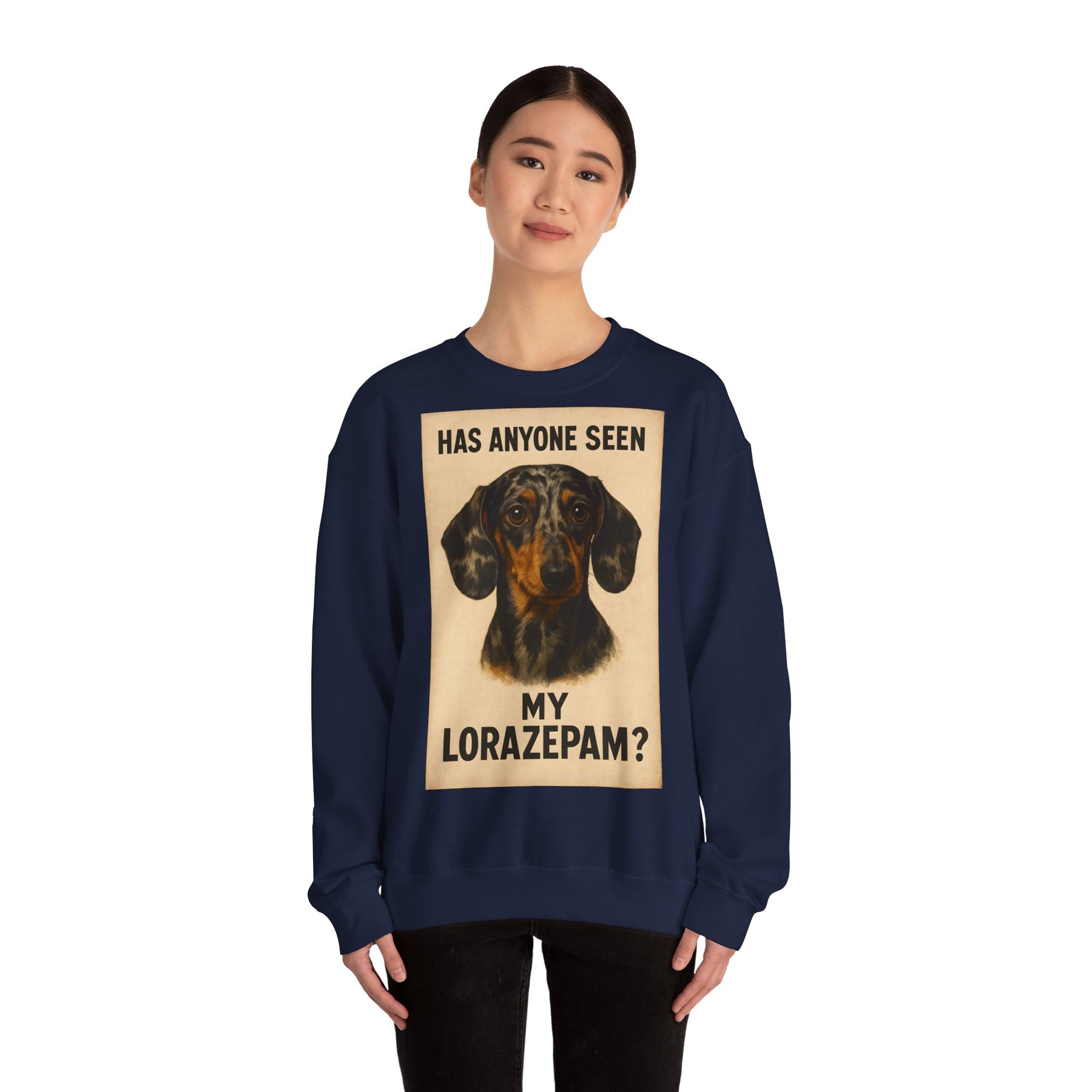 Dackel Sweatshirt – „Has anyone seen my Lorazepam?“ | Lustiger Pullover für Hundefreunde mit schwarzem Humor – Lustiges Sweatshirt | True Insights – Bild 21