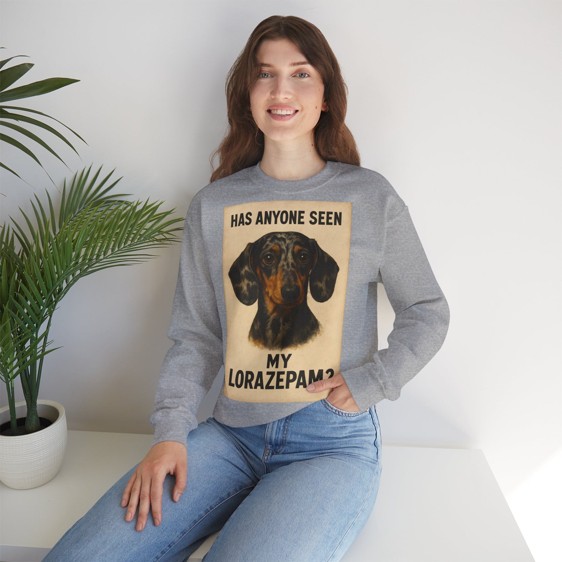 Dackel Sweatshirt – „Has anyone seen my Lorazepam?“ | Lustiger Pullover für Hundefreunde mit schwarzem Humor – Lustiges Sweatshirt | True Insights – Bild 28
