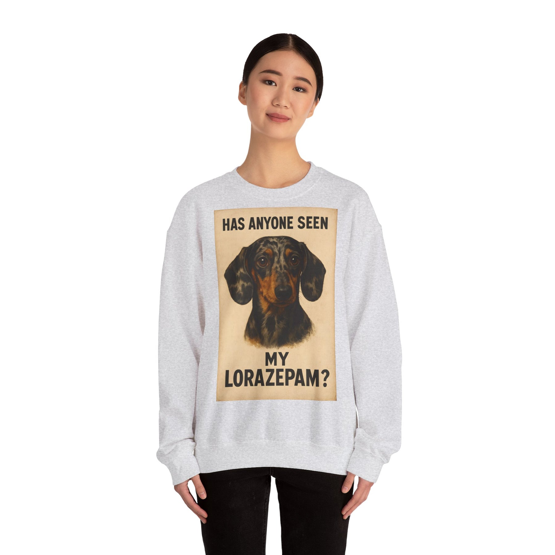 Dackel Sweatshirt – „Has anyone seen my Lorazepam?“ | Lustiger Pullover für Hundefreunde mit schwarzem Humor – Lustiges Sweatshirt | True Insights – Bild 32
