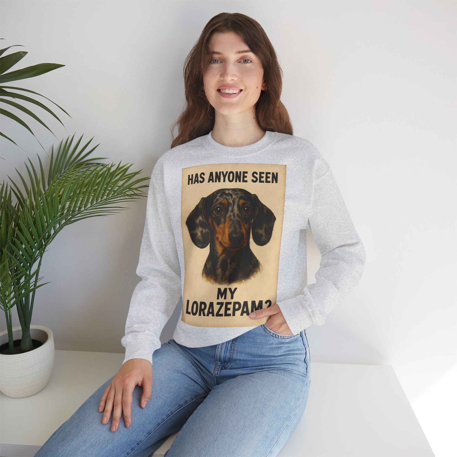 Dackel Sweatshirt – „Has anyone seen my Lorazepam?“ | Lustiger Pullover für Hundefreunde mit schwarzem Humor – Lustiges Sweatshirt | True Insights – Bild 34