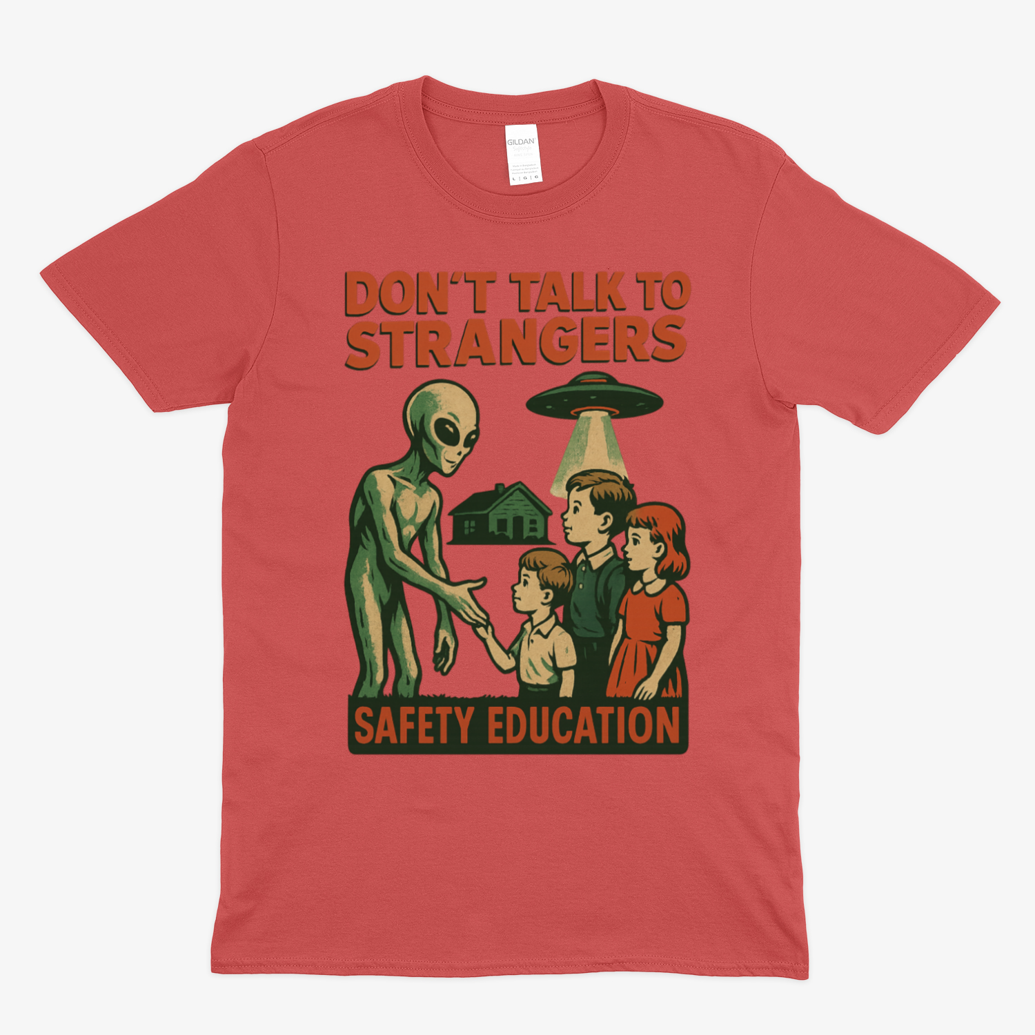 Don't Talk to Strangers – Retro Alien Safety Education Shirt | Satirisches Sci-Fi Design-True Insights