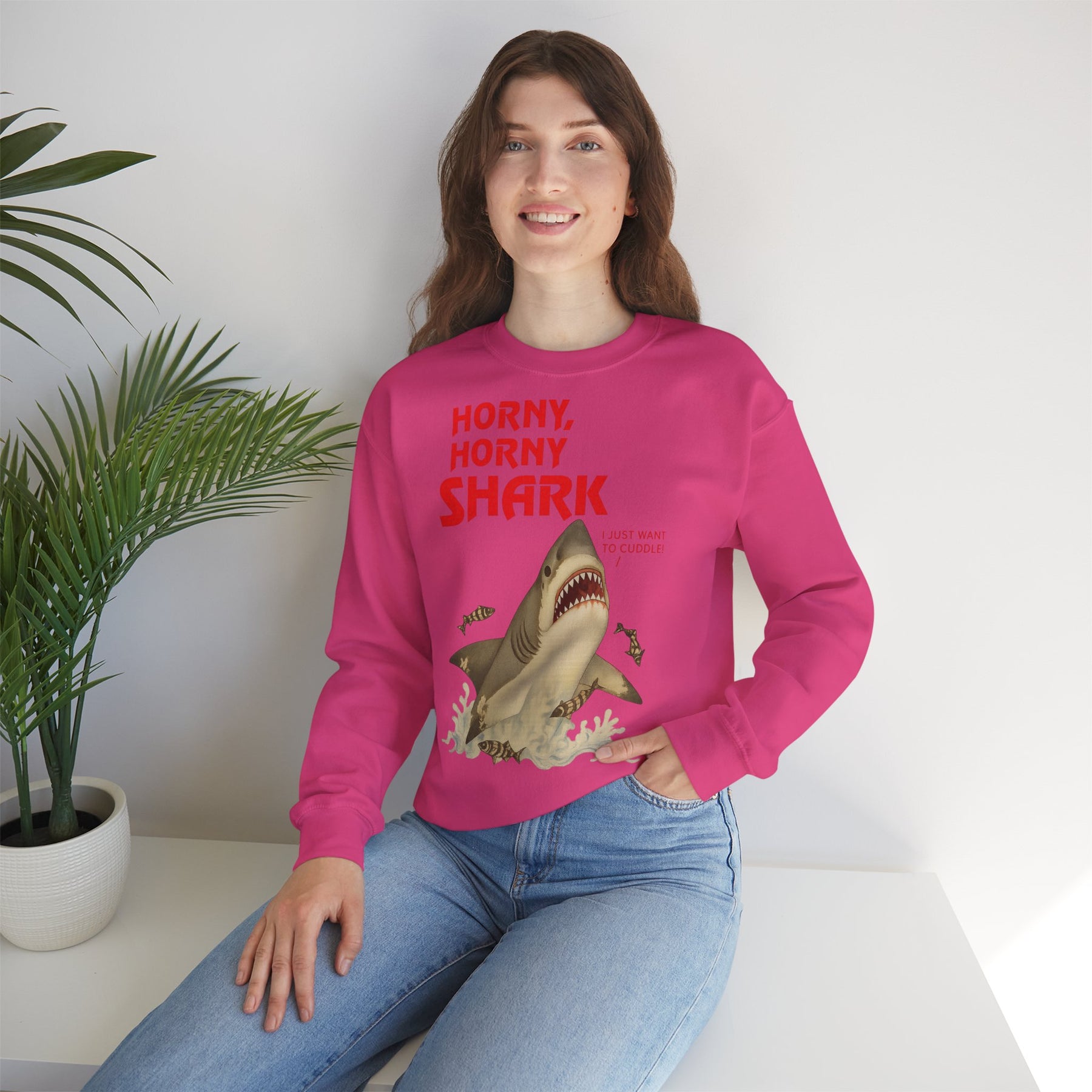 🦈 Horny, Horny Shark – Provokantes Sweatshirt mit Kuschelansage – Freches Satire-Design für mutige Statements | True Insights