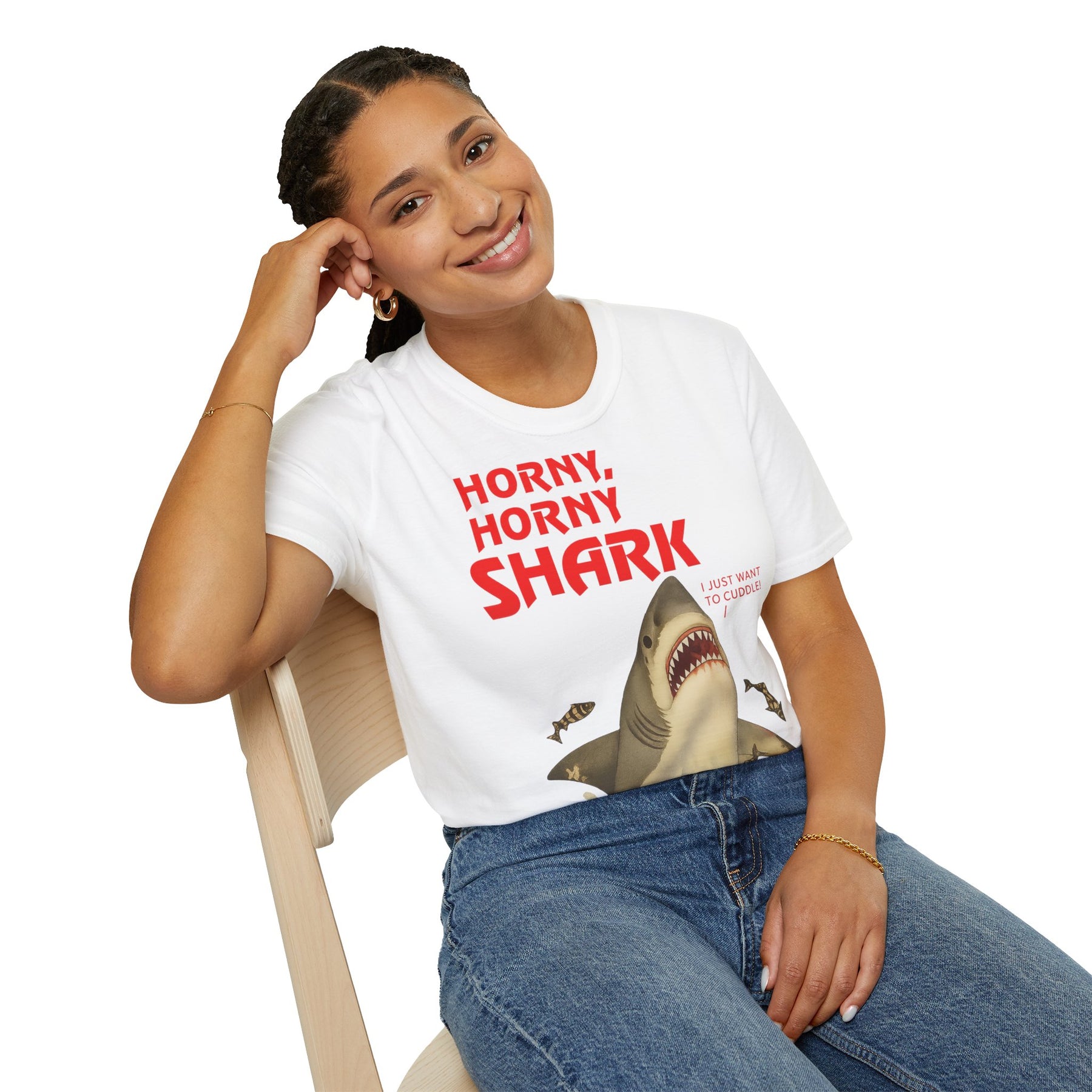 🦈 Horny, Horny Shark – Provokantes T-Shirt mit Kuschelansage – Freches Satire-Design für mutige Statements | True Insights