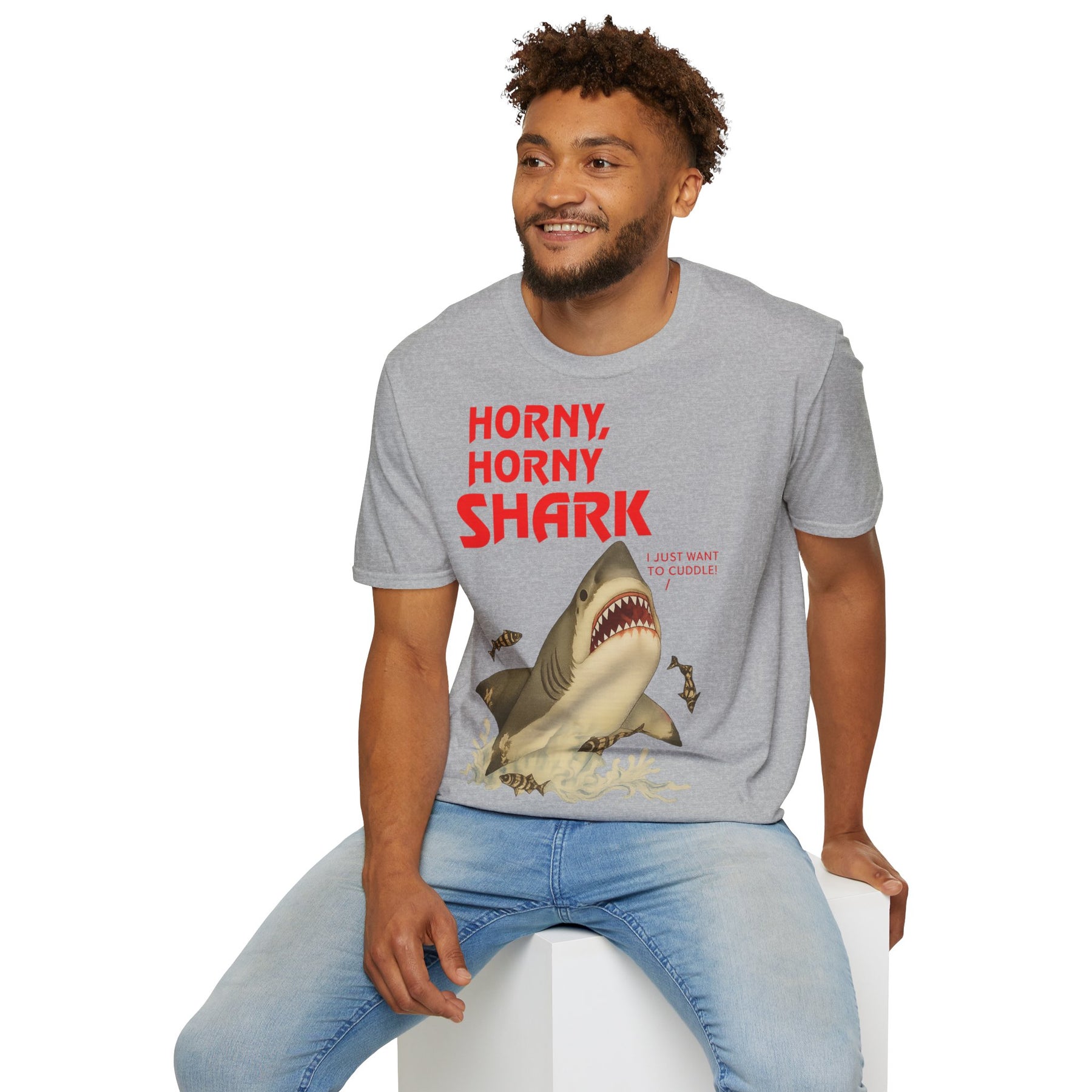 🦈 Horny, Horny Shark – Provokantes T-Shirt mit Kuschelansage – Freches Satire-Design für mutige Statements | True Insights
