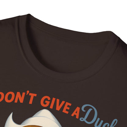 "I Don't Give a Duck | Nostalgisches Vintage-Mädchen mit Küken – Humorvoll & Originell" – Freches Satire-Design für mutige Statements | True Insights