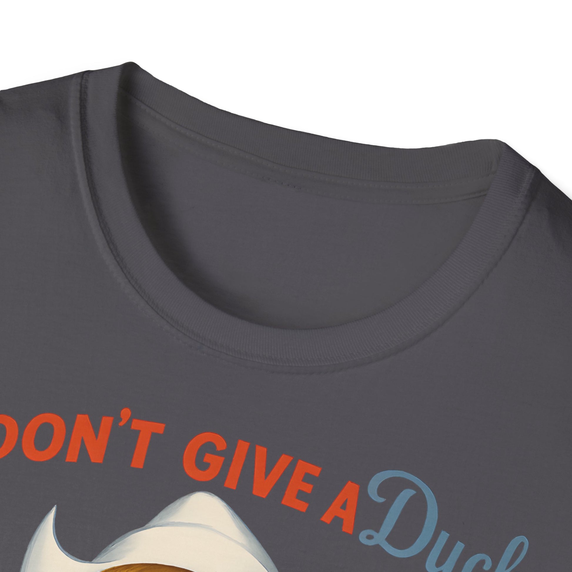 "I Don't Give a Duck | Nostalgisches Vintage-Mädchen mit Küken – Humorvoll & Originell" – Freches Satire-Design für mutige Statements | True Insights