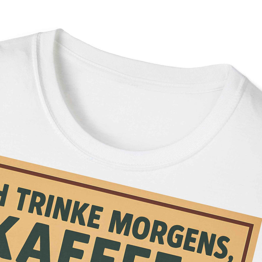 Das anthrazitfarbene T-Shirt präsentiert auf der Vorderseite ein Retro-50er-Jahre-Kaffee-Slogan-Design von True Insights.