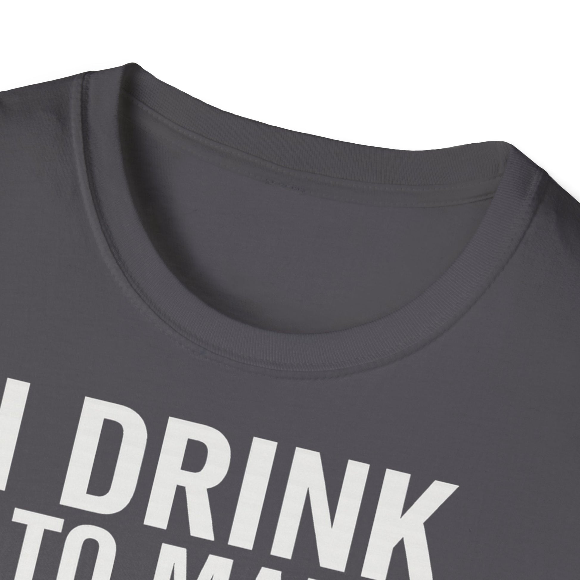 „I drink to make other people more interesting.“ no Background – Ernest Hemingway – Freches Satire-Design für mutige Statements | True Insights