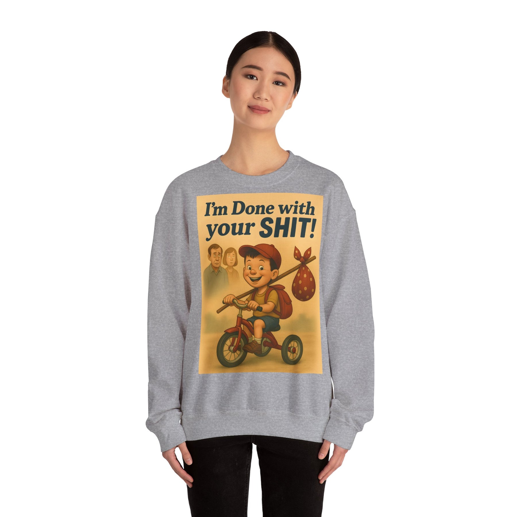 Die Frontansicht zeigt ein aschgraues Sweatshirt mit Retro-Dreiradmotiv und frechem Schriftzug, von True Insights.