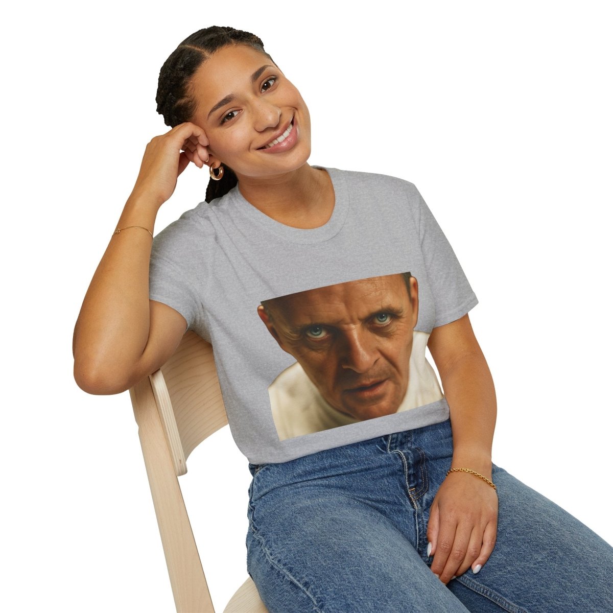 Intensivblick – Kultfilm-Charakter auf Shirt | Satirisches Film-T-Shirt für echte Cineasten – Freches Satire-Design für mutige Statements | True Insights