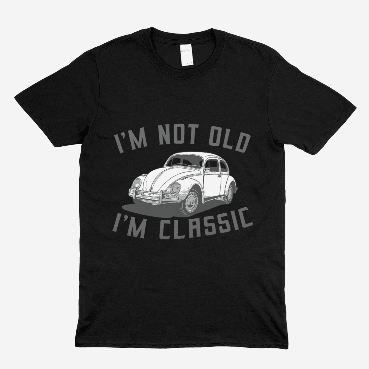 Schwarzes T-Shirt mit Vintage-Design eines VW Käfers und Text I'm Not Old, I'm Classic von True Insights.