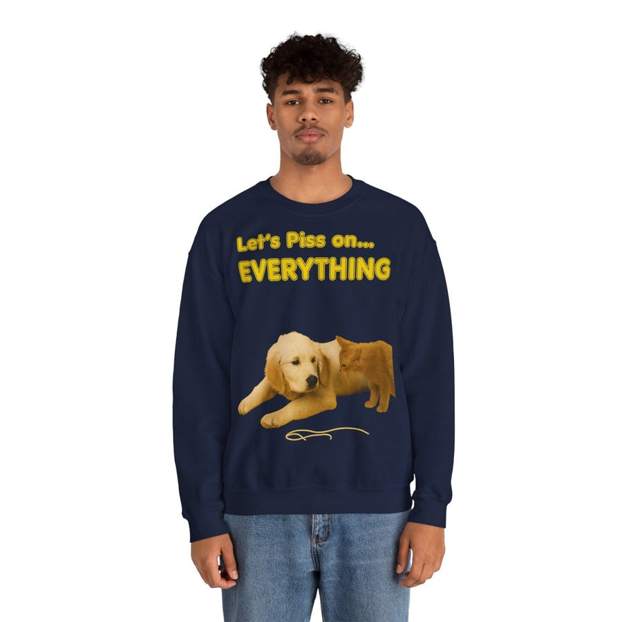 Vintage Motiv – Let’s Piss on Everything – Satirisches Sweatshirt mit Hund & Katze | True Insights Design mit Humor