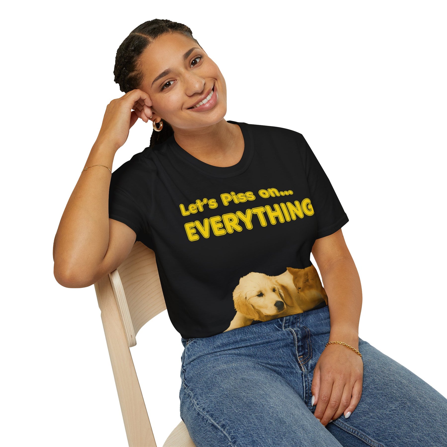 Let’s Piss on Everything – Satirisches T-Shirt mit Hund & Katze – Freches Satire-Design für mutige Statements | True Insights
