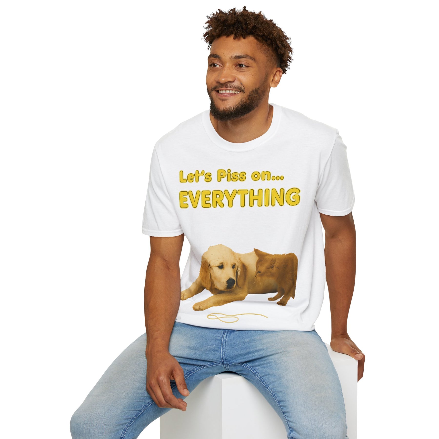 Let’s Piss on Everything – Satirisches T-Shirt mit Hund & Katze – Freches Satire-Design für mutige Statements | True Insights