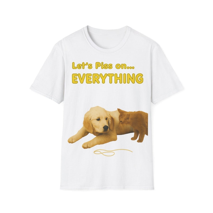 Weißes T-Shirt mit goldenem Protestkunst-Motiv zeigt Hund und Katze beim Urinieren und frecher Aufschrift True Insights.