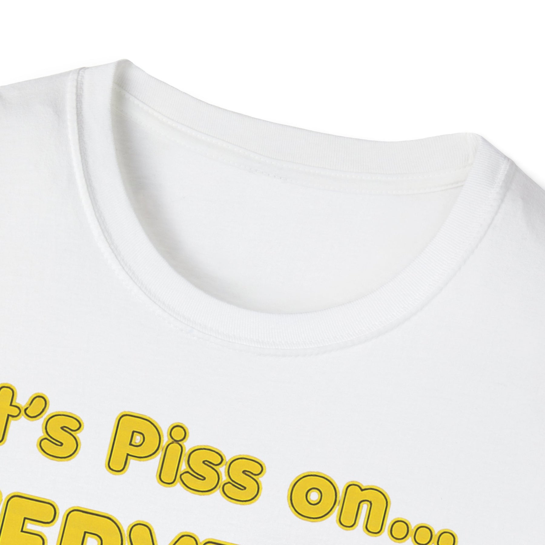 Let’s Piss on Everything – Satirisches T-Shirt mit Hund & Katze – Freches Satire-Design für mutige Statements | True Insights