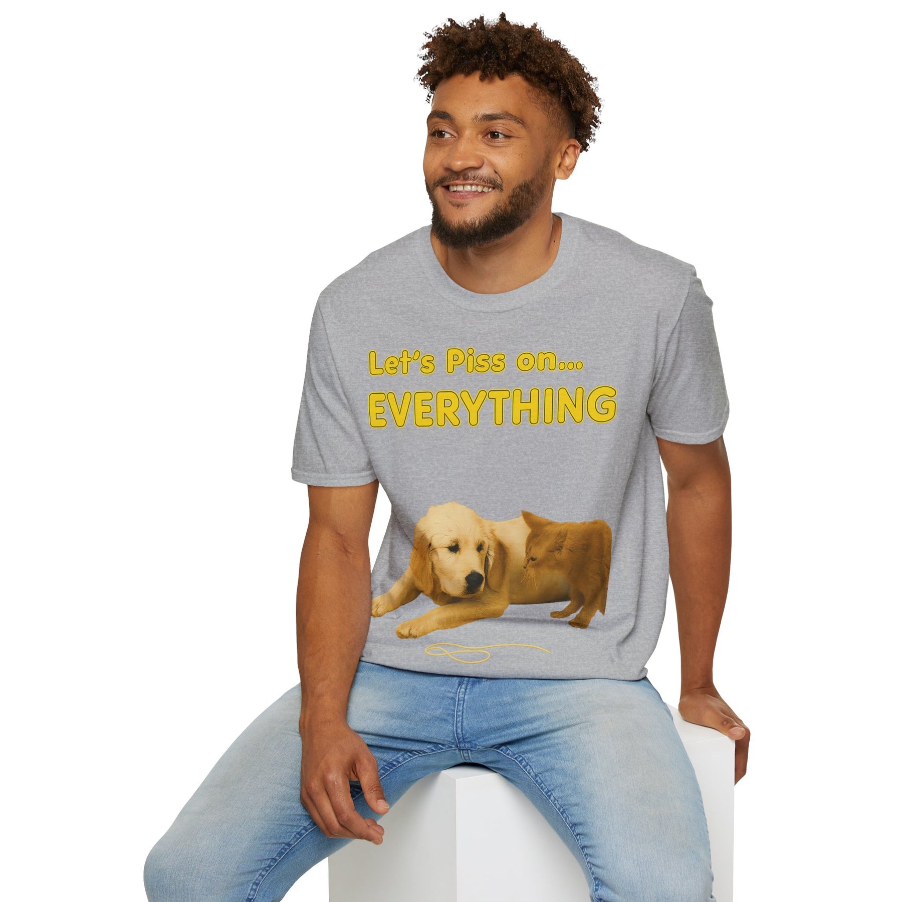 Let’s Piss on Everything – Satirisches T-Shirt mit Hund & Katze – Freches Satire-Design für mutige Statements | True Insights