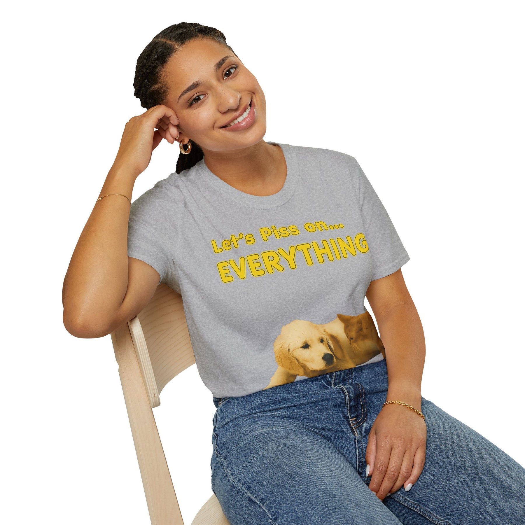 Let’s Piss on Everything – Satirisches T-Shirt mit Hund & Katze – Freches Satire-Design für mutige Statements | True Insights