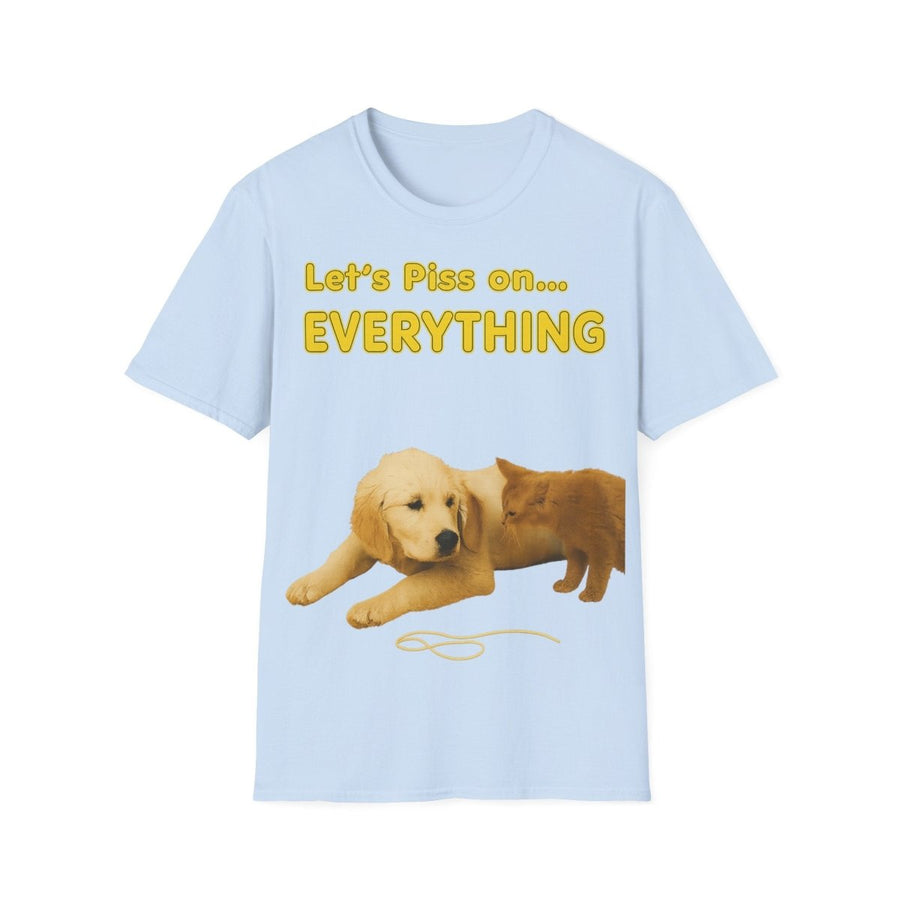 Hellblaues T-Shirt mit gelbem Text Let's Piss on Everything und Hund-Katze-Motiv im Protestkunst-Stil von True Insights.