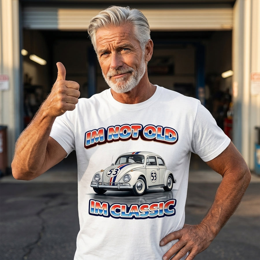 T-Shirt VW Käfer 53 Retro – I'm Not Old I'm Classic – getragen