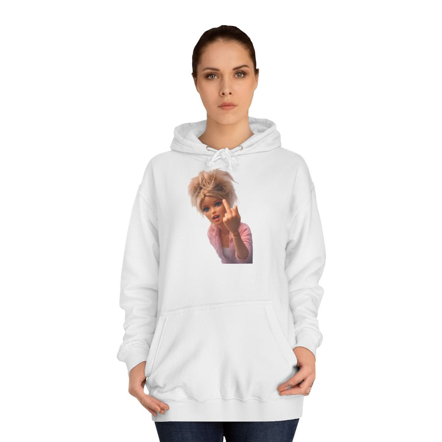 Statement Hoodie „Middle Finger“ – Klare Ansage ohne Worte – Arctic White – von Frau getragen