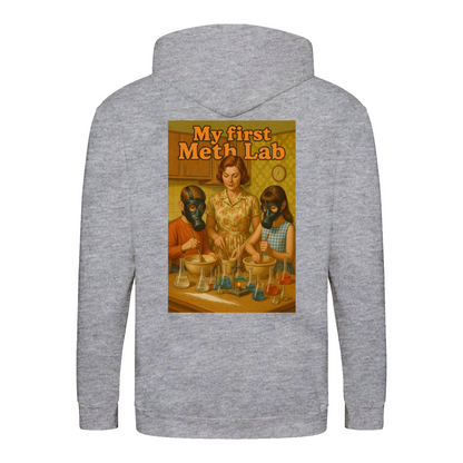 My First Meth Lab Zip Hoodie – Satirischer Retro-Look mit dunklem Humor