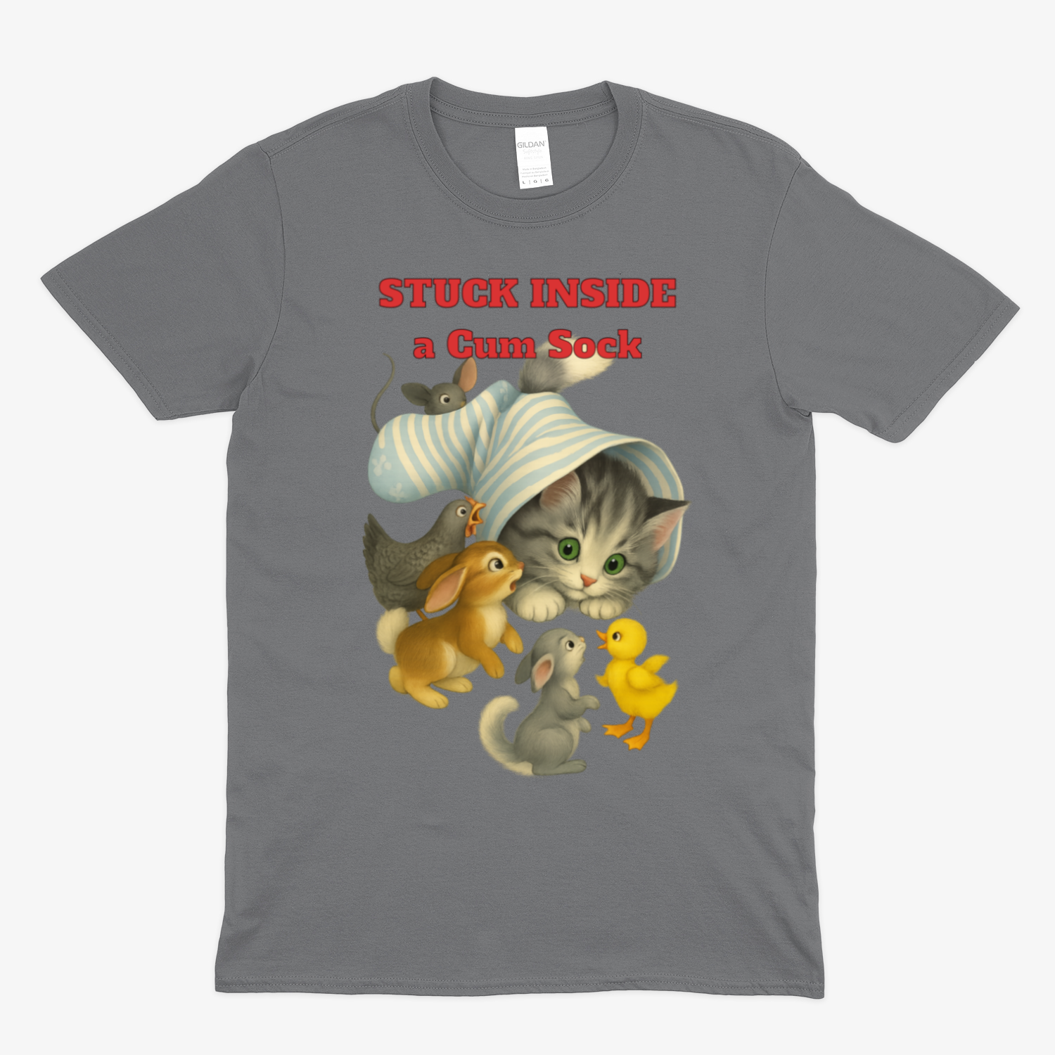 „Stuck Inside a Sock“ T-Shirt – Surrealer Retro-Katzen-Humor mit Animal Wholesome Twist