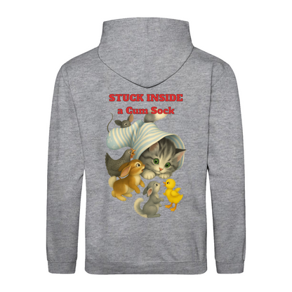 Stuck Inside a Gum Sock Hoodie – Retro-Satire mit Katze & absurdem Humor