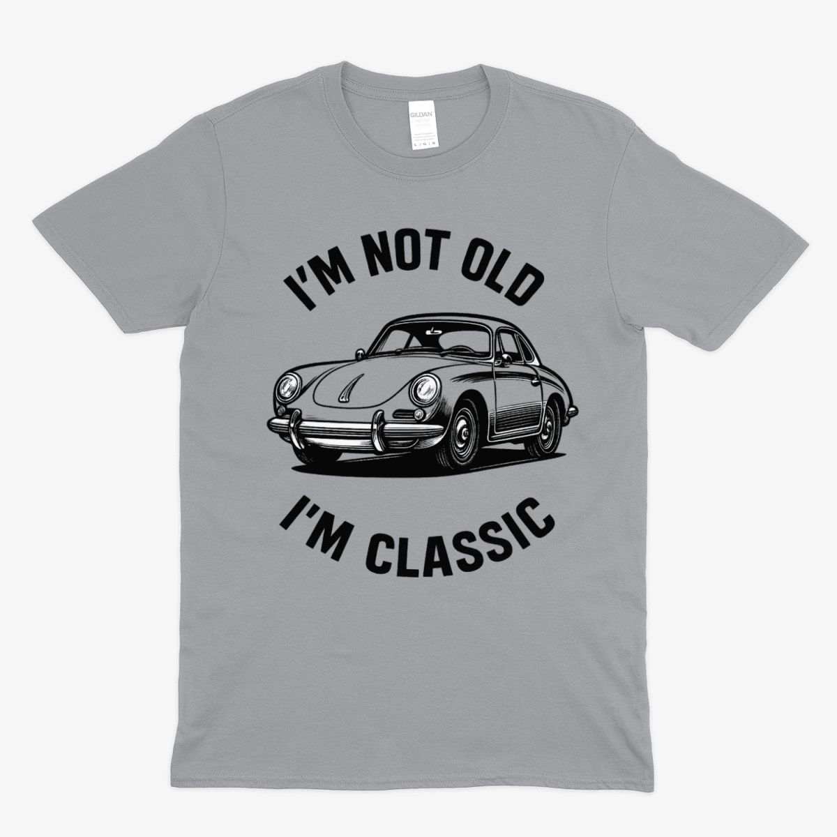 Graues T-Shirt mit Vintage-Porsche und schwarzem Text I'm not old I'm classic, Retro-Design von True Insights.