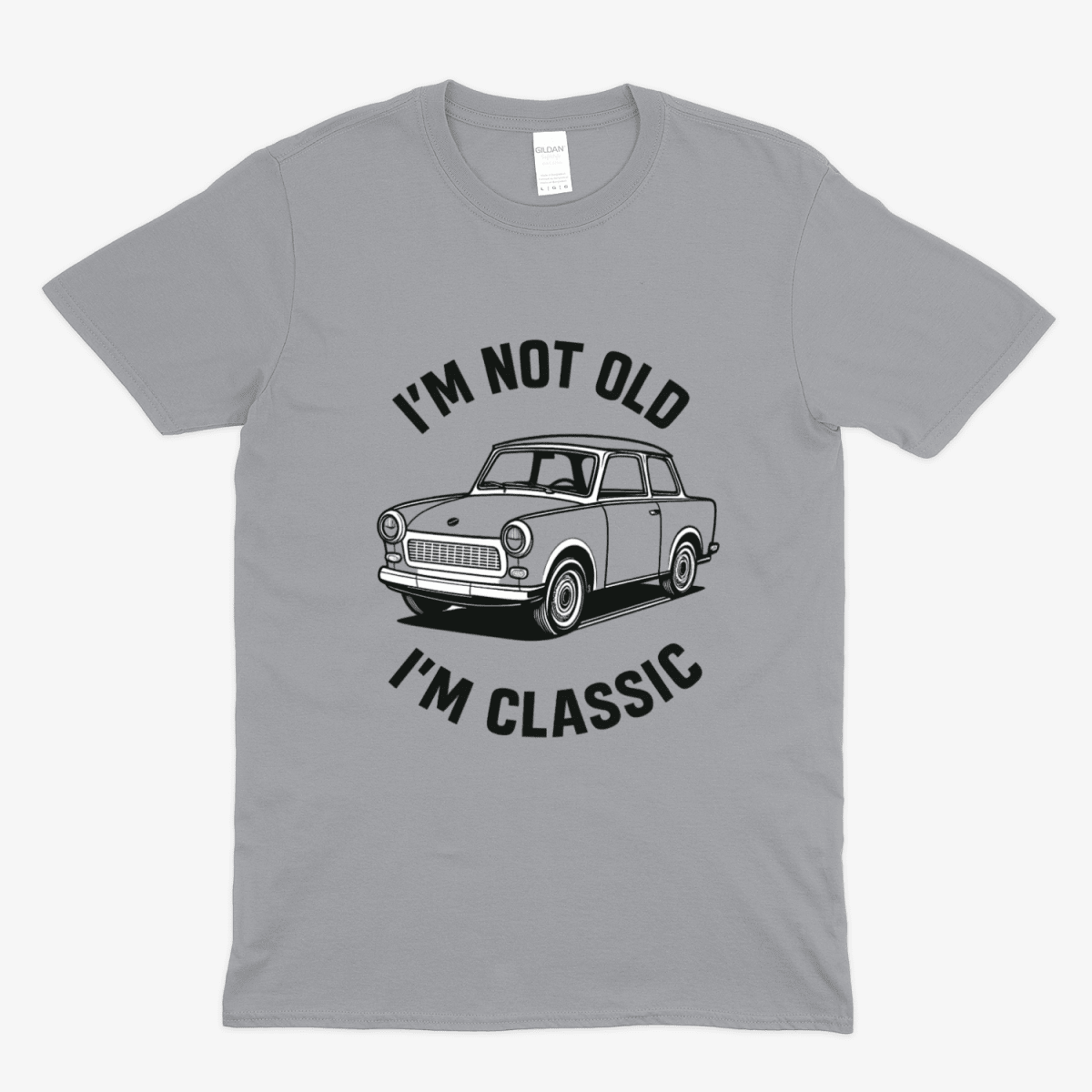 Graues T-Shirt mit Vintage-Design eines klassischen Trabant 601 und Schriftzug Im Not Old Im Classic von True Insights.