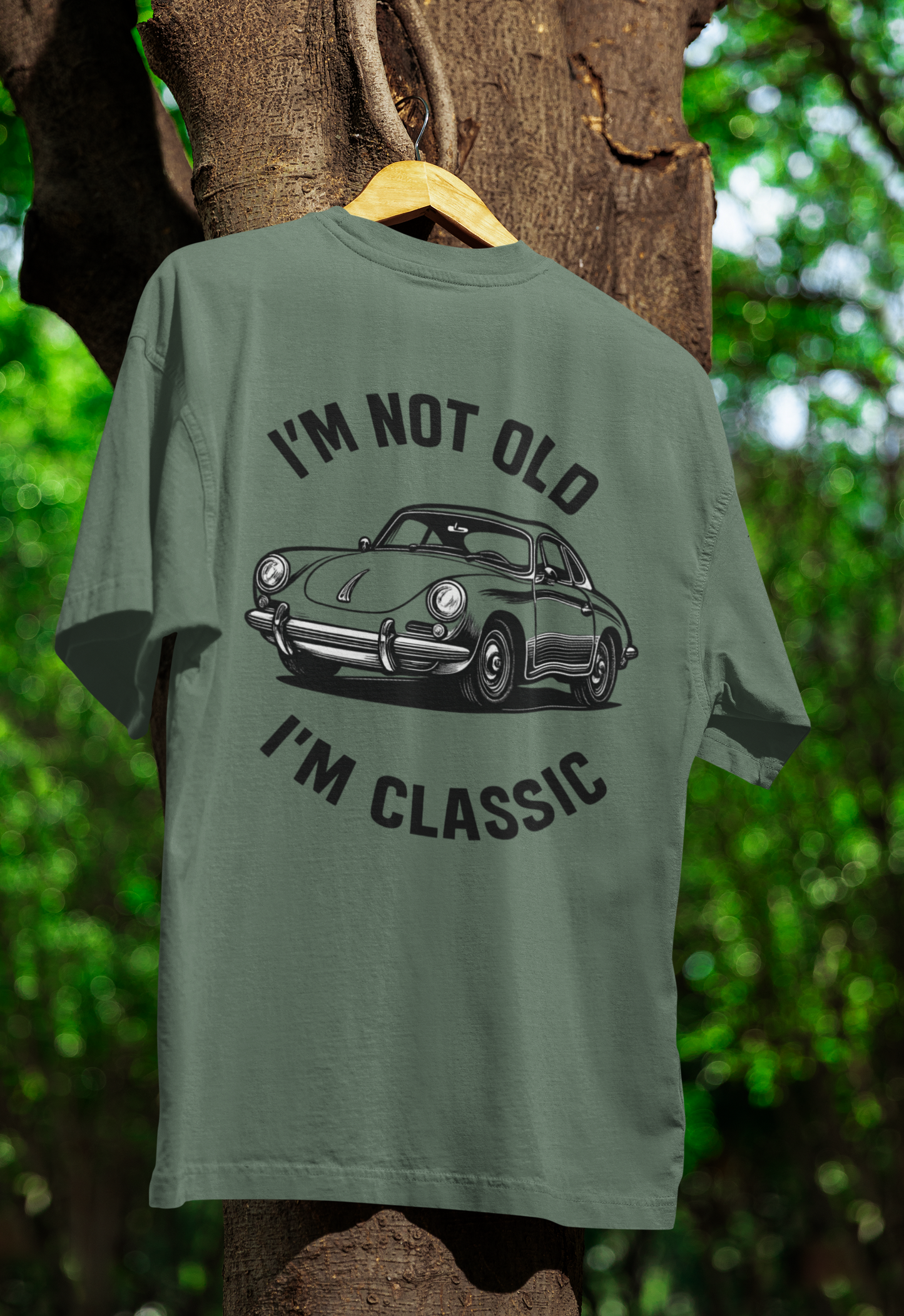 I’m Not Old, I’m Classic – Porsche Car T-Shirt | Humorvolle Retro-Edition für Autofans