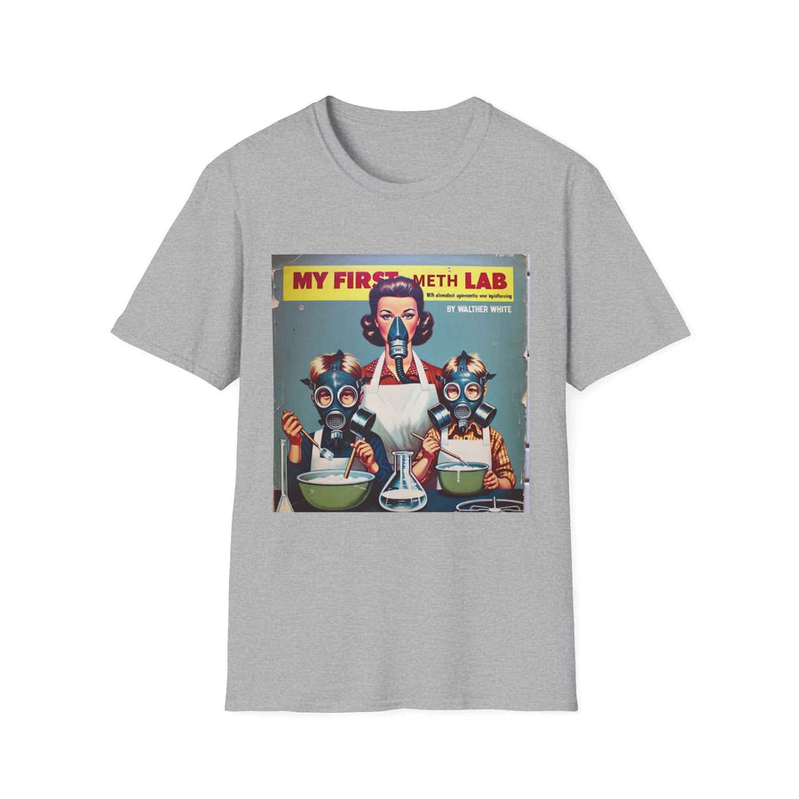 Detailansicht eines dunkelgrauen Retro-T-Shirts mit witzigem Chemie-Motiv und Aufschrift, angeboten von True Insights
