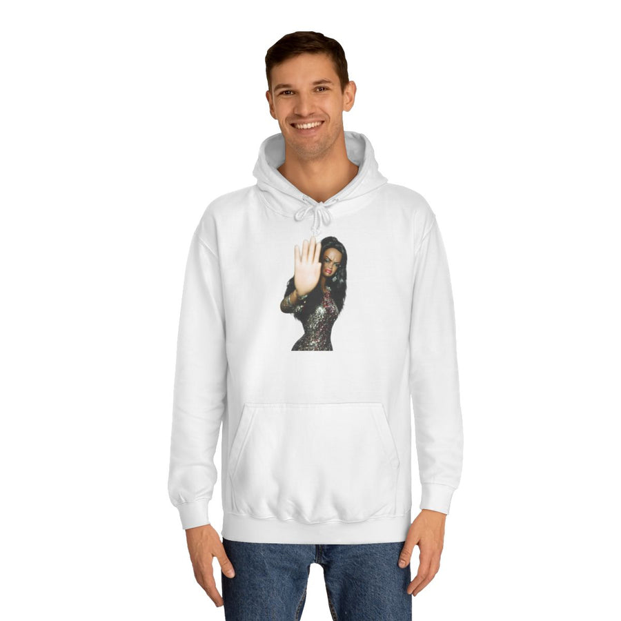 Statement Hoodie „Talk to the Hand“ – Diskussion beendet – Arctic White – von Mann getragen