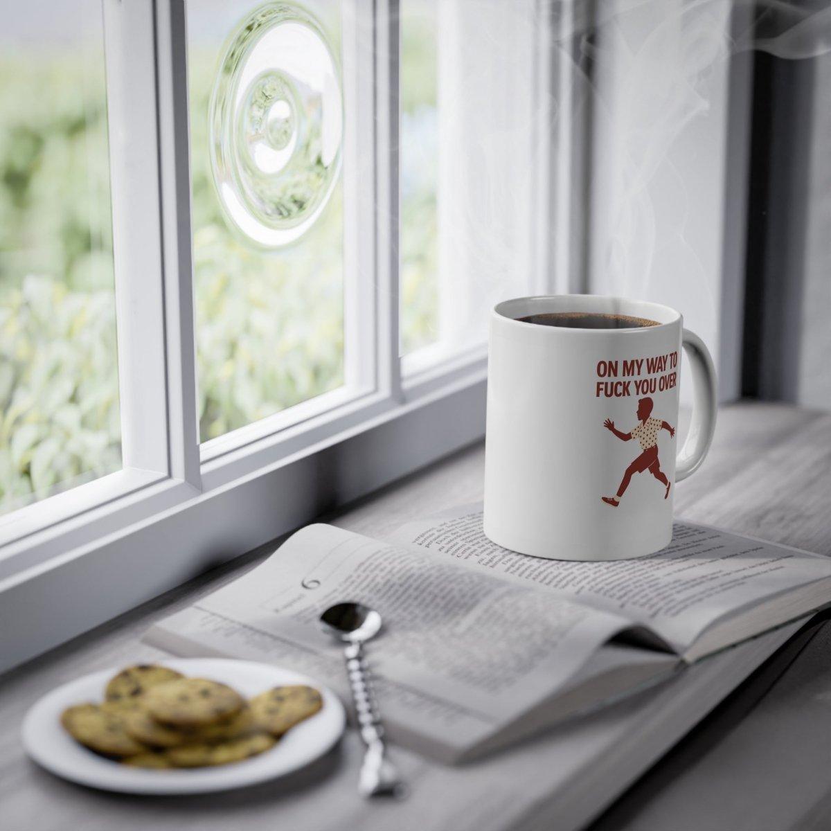 Tasse – „On my way to f*ck you over“ | Lustiger Kaffeebecher mit Retro-Motiv & sarkastischem Spruch-Mug-True Insights