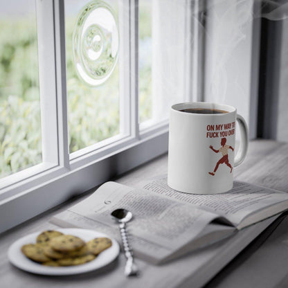 Tasse – „On my way to f*ck you over“ | Lustiger Kaffeebecher mit Retro-Motiv & sarkastischem Spruch-Mug-True Insights