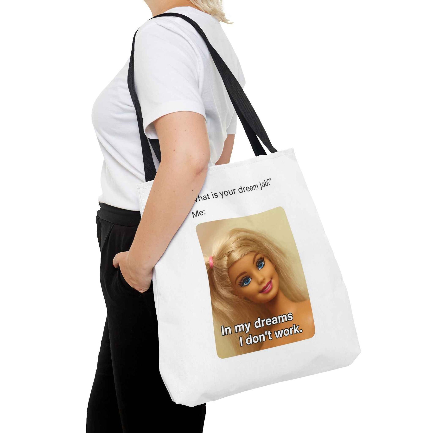 Vorderansicht einer schwarzen Tote Bag mit charmantem Lächeln auf hellem Hintergrund, gestaltet von True Insights