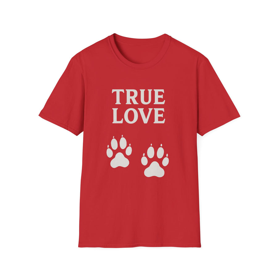 Rotes T-Shirt mit weißem Text True Love und zwei Hundepfoten-Motiven im minimalistischen Design von True Insights.
