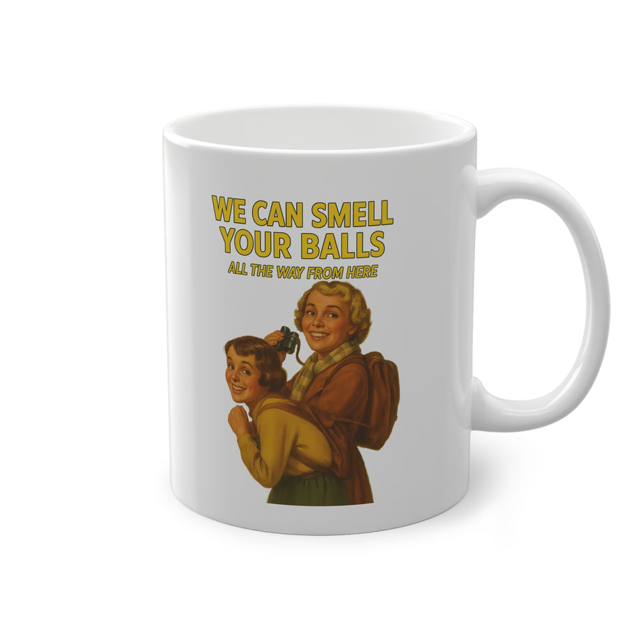 True Insights Tasse We Can Smell Your Balls mit witzigem Motiv im Lifestyle