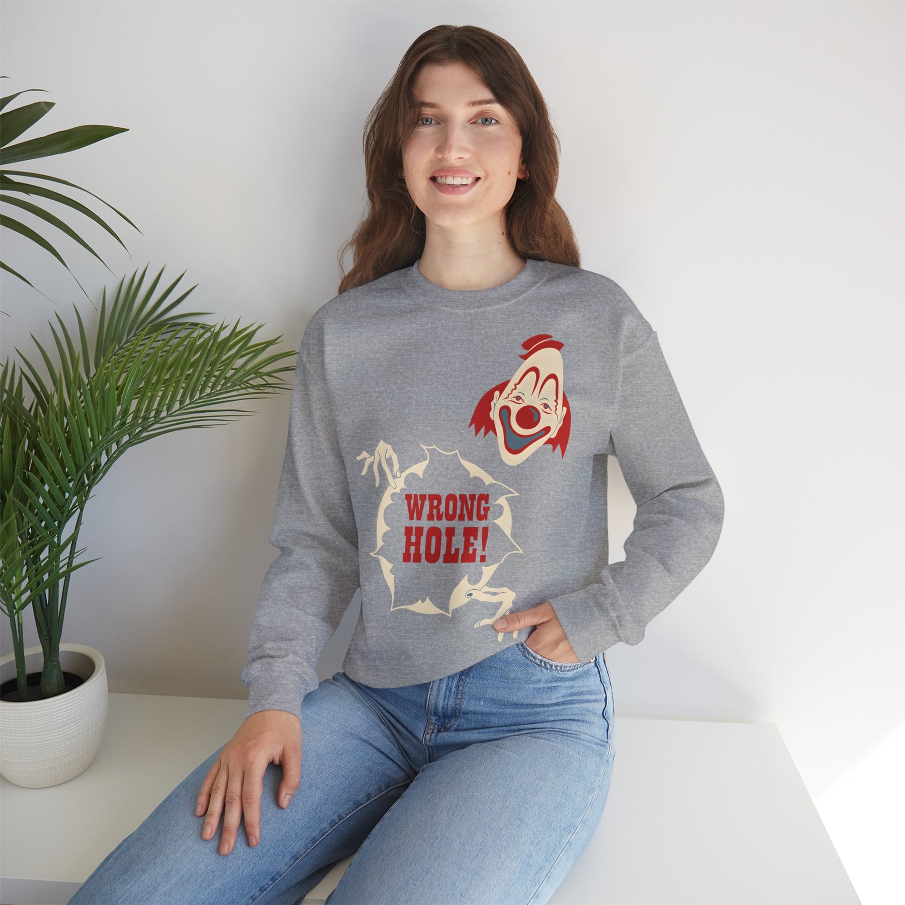 Sweatshirt – Wrong Hole! – Schwarzhumoriges Sweatshirt mit Clown-Design | True Insights Design mit Humor